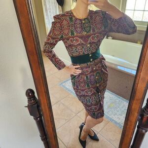 Positive Attitude womens size small 90s knee length paisley velvet waist dress l